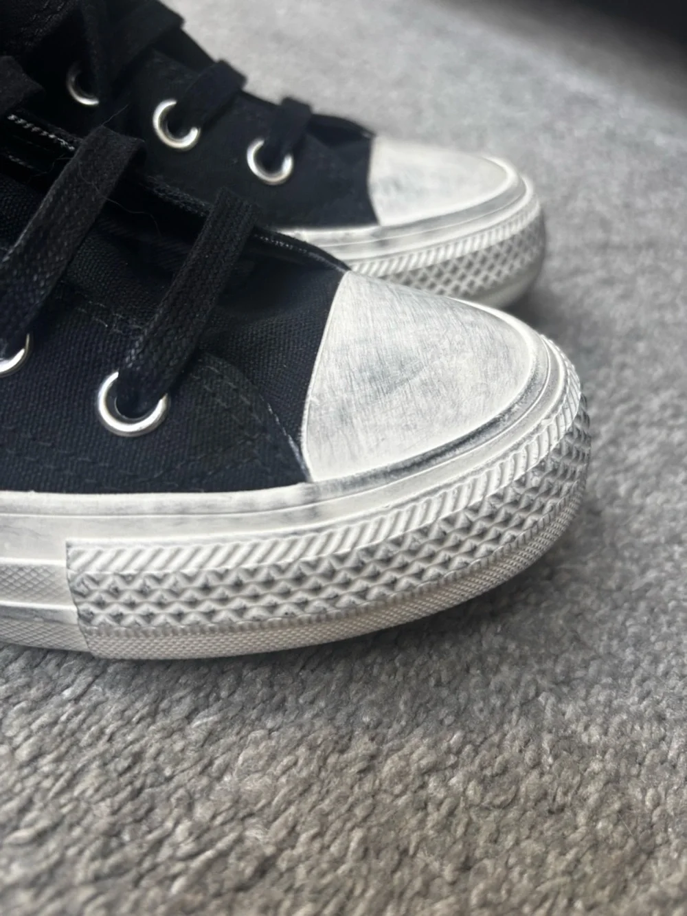 Limited edition!Converse Black Canvas Sneakers with Double Buckle Straps - Picture 2 of 12